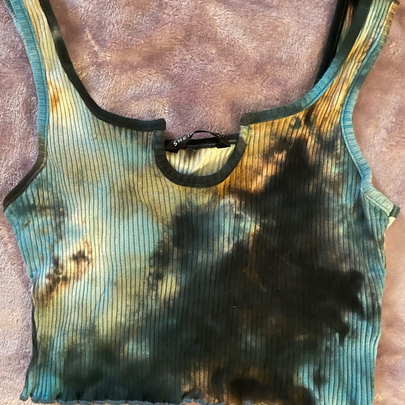 Tie-Dye Ribbed Tank Tops - Picture 2 of 3